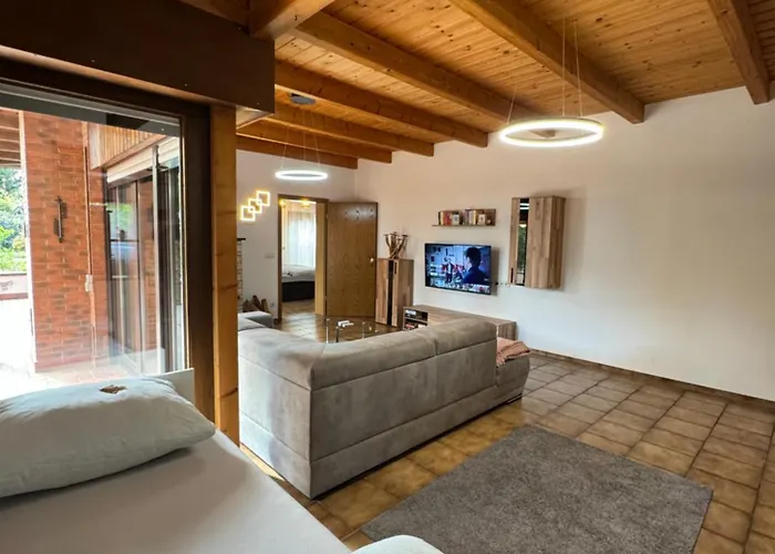 Διαμέρισμα Moderner In *